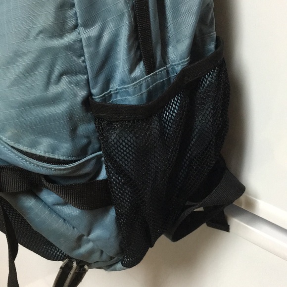 Good condition backpack - Picture 3 of 5